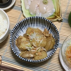 鶏挽き肉と新じゃがの炒め煮